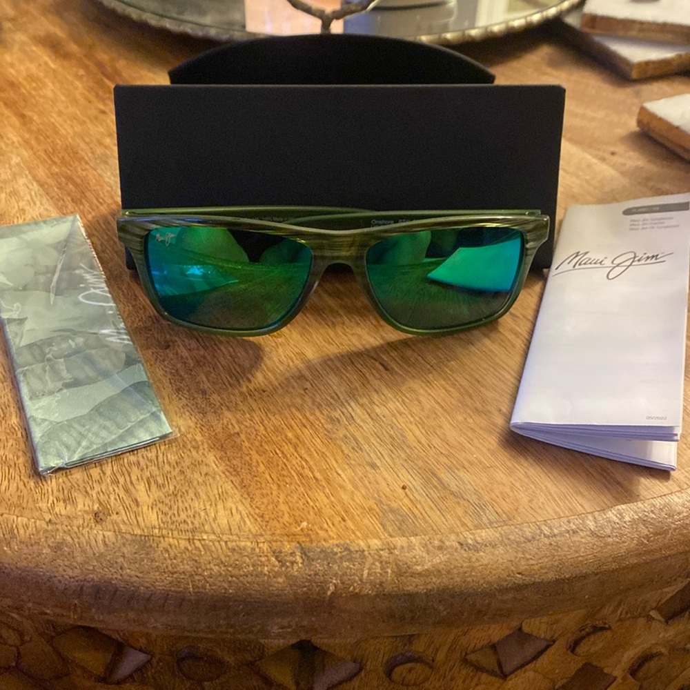Brand new Maui Jim Onshore olive stripe fade